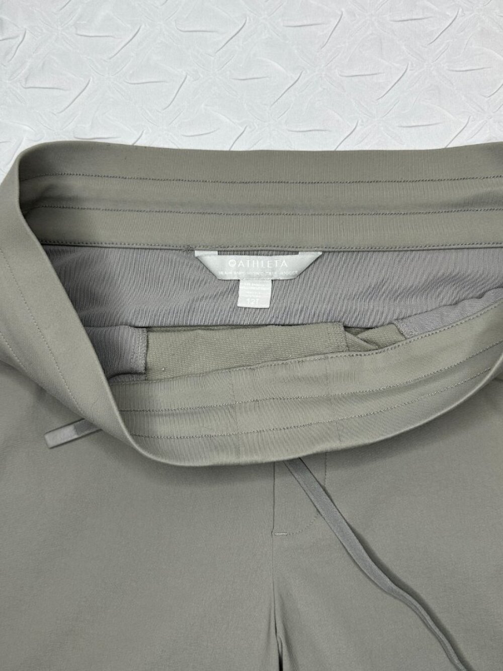 Athleta Headlands Hybrid Trek Joggers Size 12 Tall Athleisure Outdoor Gym Hiking - Picture 6 of 8